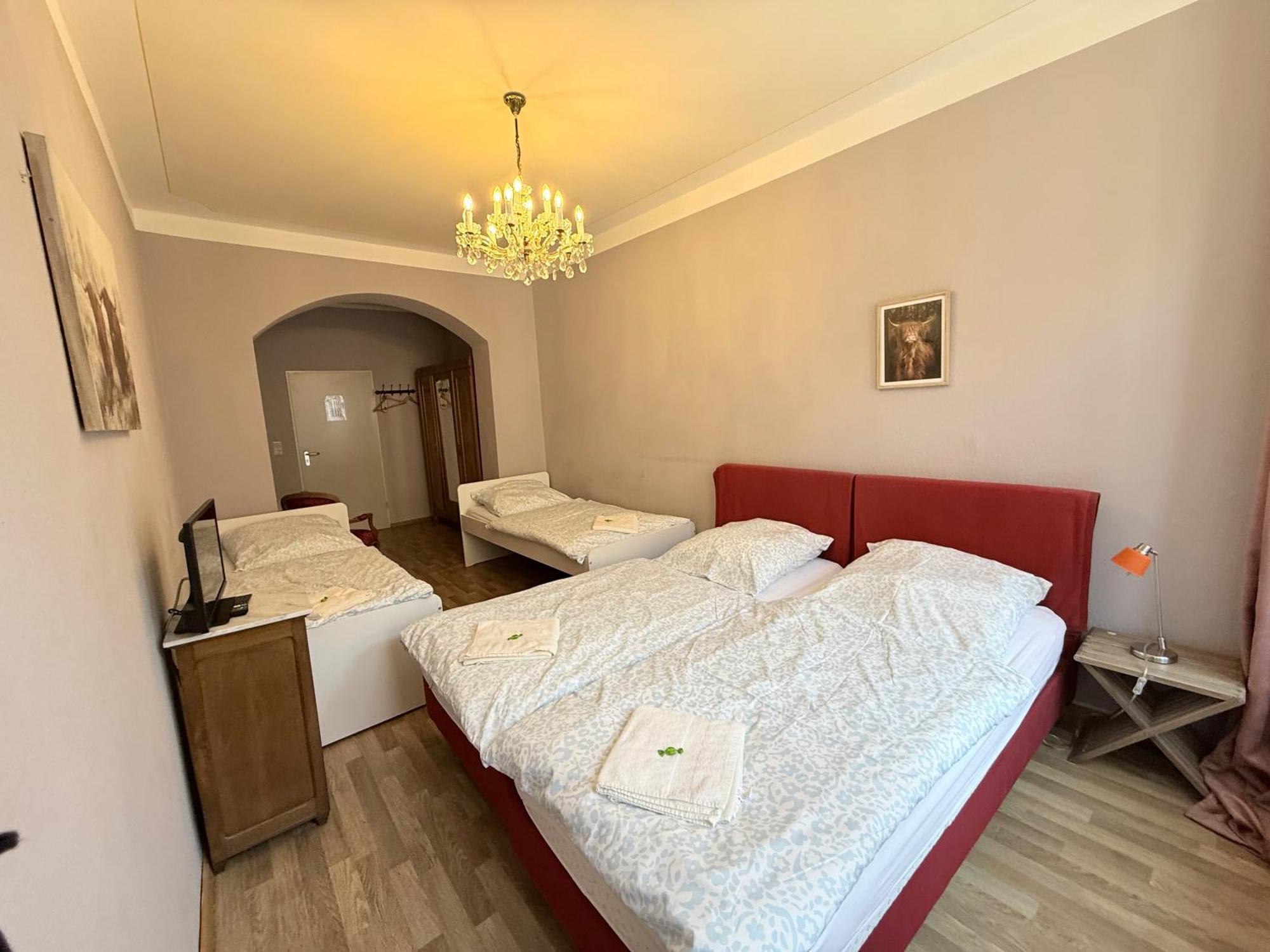 Pension Casa Tempora Мюнхен Экстерьер фото