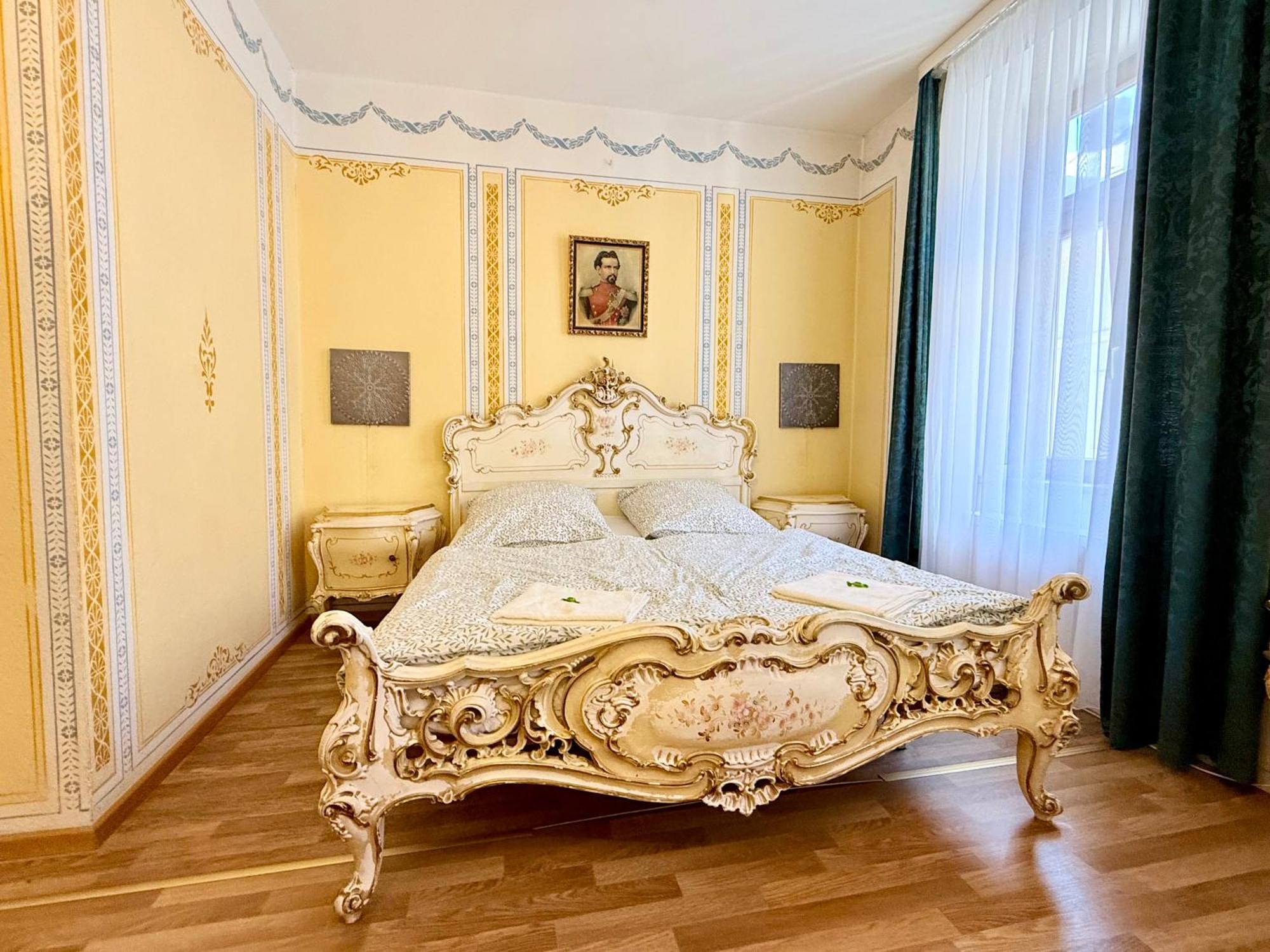 Pension Casa Tempora Мюнхен Экстерьер фото