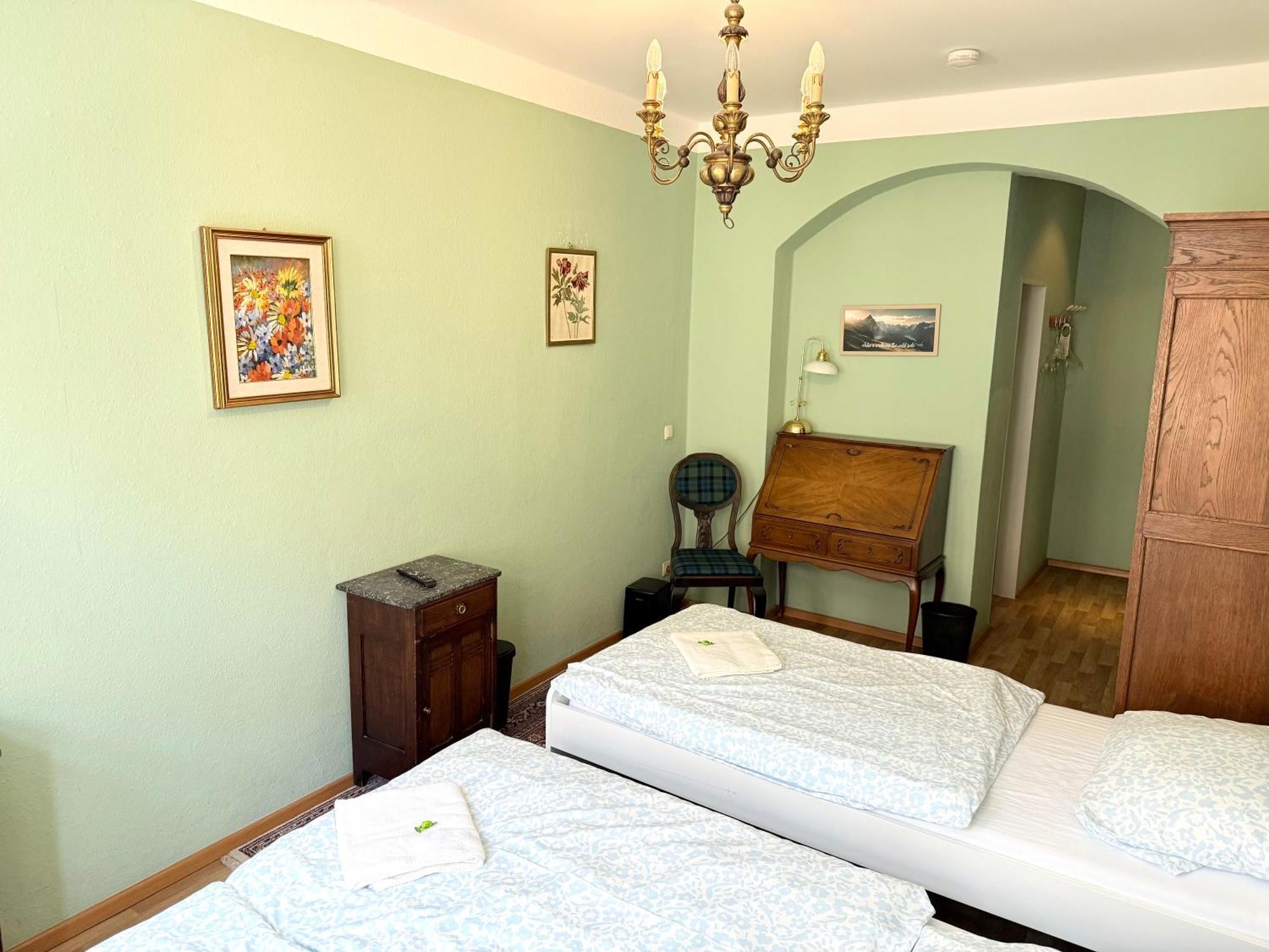 Pension Casa Tempora Мюнхен Экстерьер фото